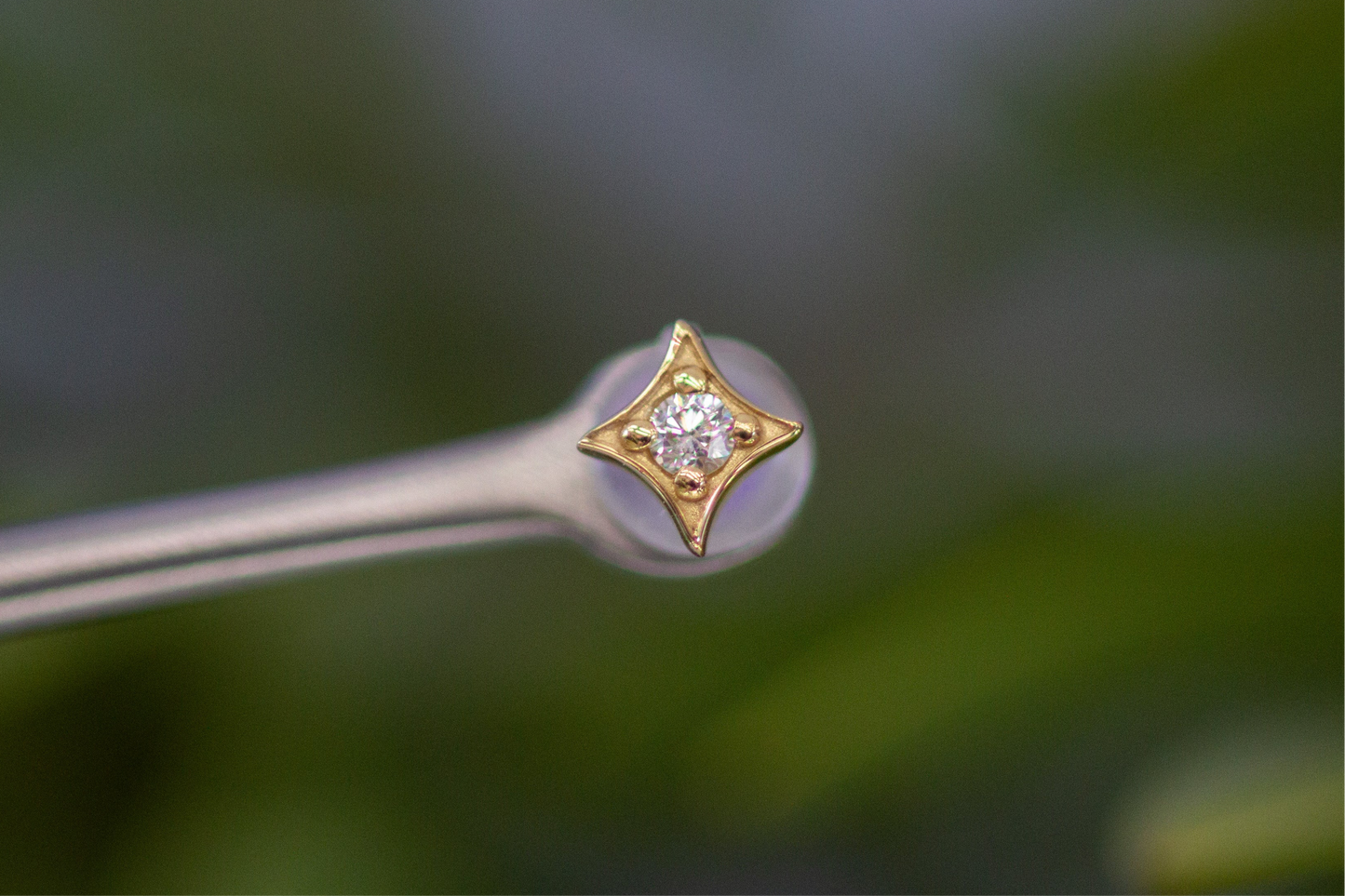 Diamond 4-Point Star